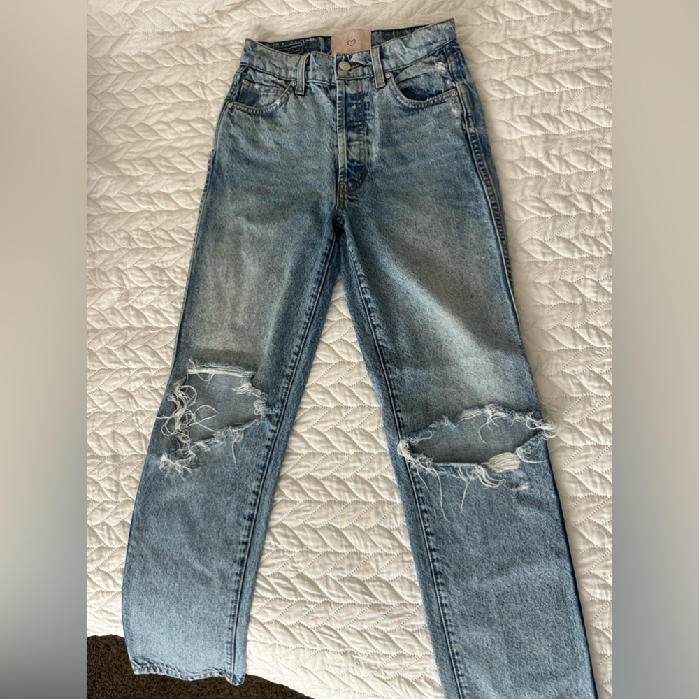 Denim medium wash jeans in size 25 from Revice